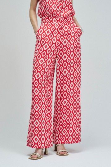 PANTALONES DE CORTE REGULAR CON ESTAMPADO